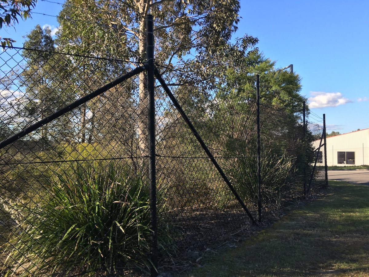 redhead security fencing - Chainwire Fencing Newcastle