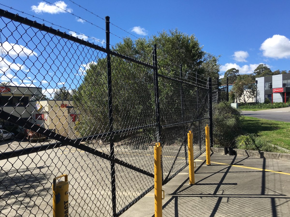 sandgate barbed wire fencing - Chainwire Fencing Newcastle