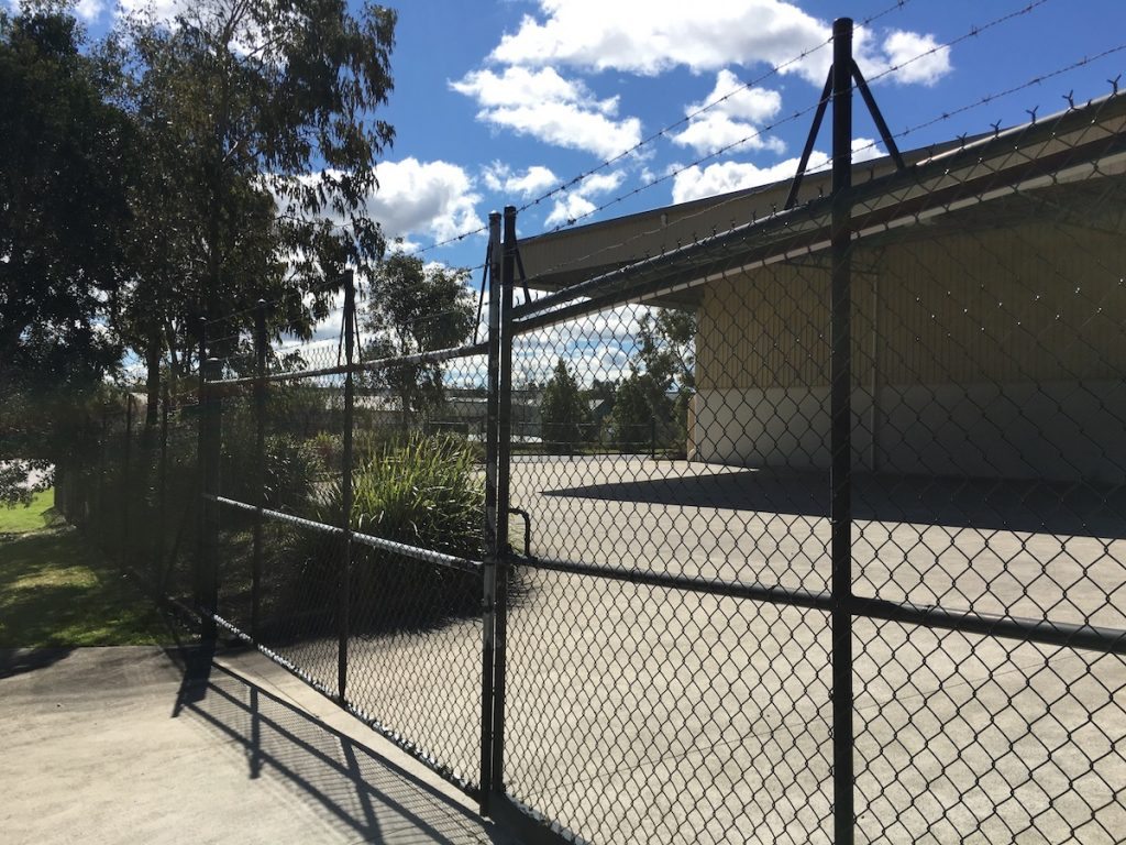 shortland barbed wire fencing - Chainwire Fencing Newcastle