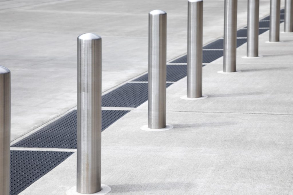 Bollards - Bollards